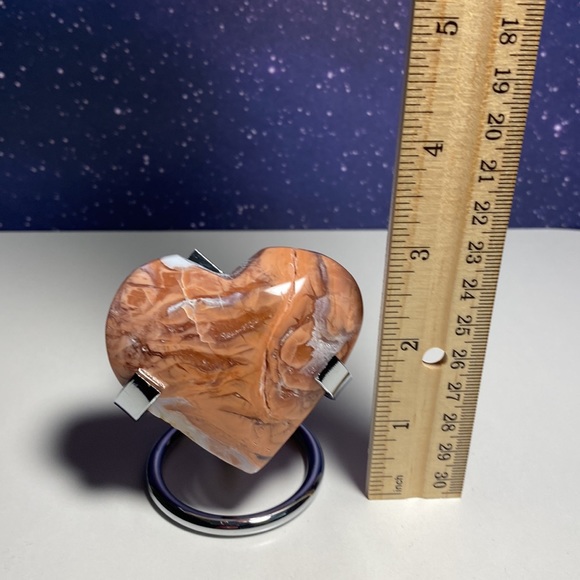 Pink Agate Heart (Comes with stand) - Picture 3 of 4